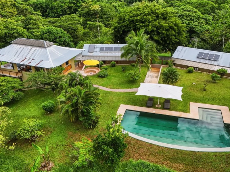 Casa Tierra Viva: Eco Luxury Estate