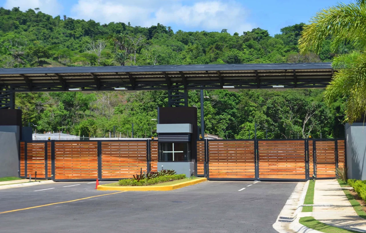Mountain and Near the Coast Home Construction Site For Sale - Lot in Gated Community Near the Beach. Playa Herradura Costa Rica - Gallery image 21