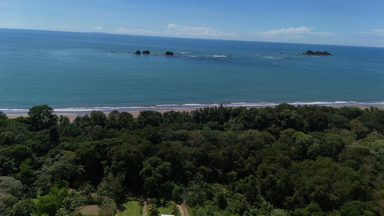 Private Beach Community | 1,708 m² Build-Ready Lot in Ballena - Gallery image 7