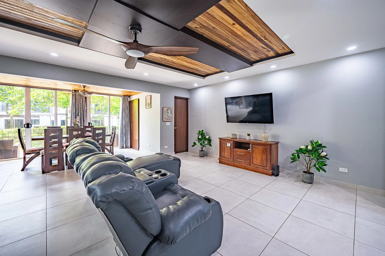 A Home in Jaco's Best Gated Community!: Near the Coast Condominium For Sale in Jacó - Gallery image 3