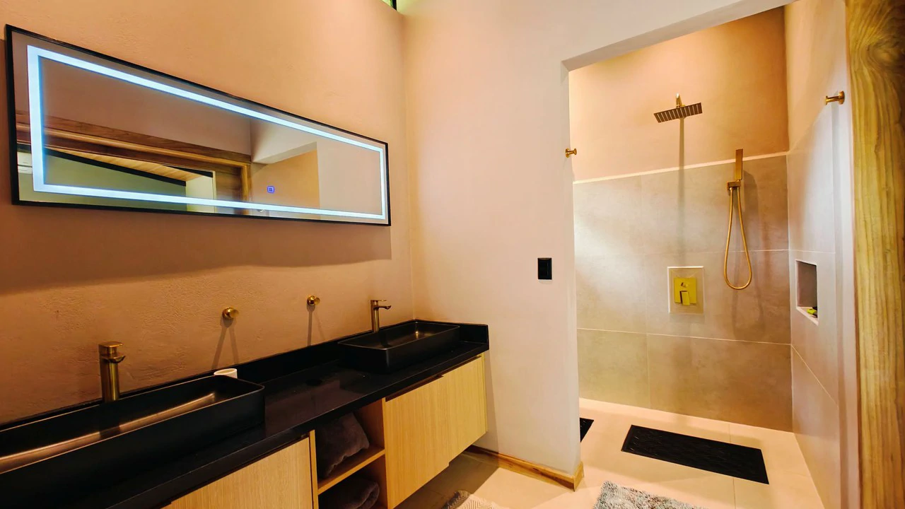 ID 843 - Playa Negra, Puerto Viejo: 2 Bd/2 Ba - Modern Luxury Minutes From the Beach - Gallery image 6