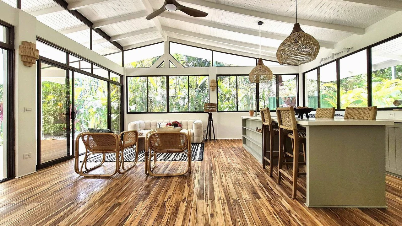 Casa Sol: Casa Sol – A Tropical Beach-Style Home with Pool, Designed for Year-Round Vacation Living - Gallery image 12