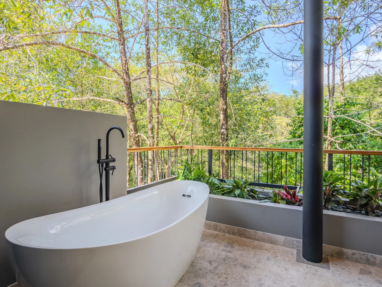 Luxury 3 Bedroom Home with Ocean Views in Downtown Uvita - Gallery image 58