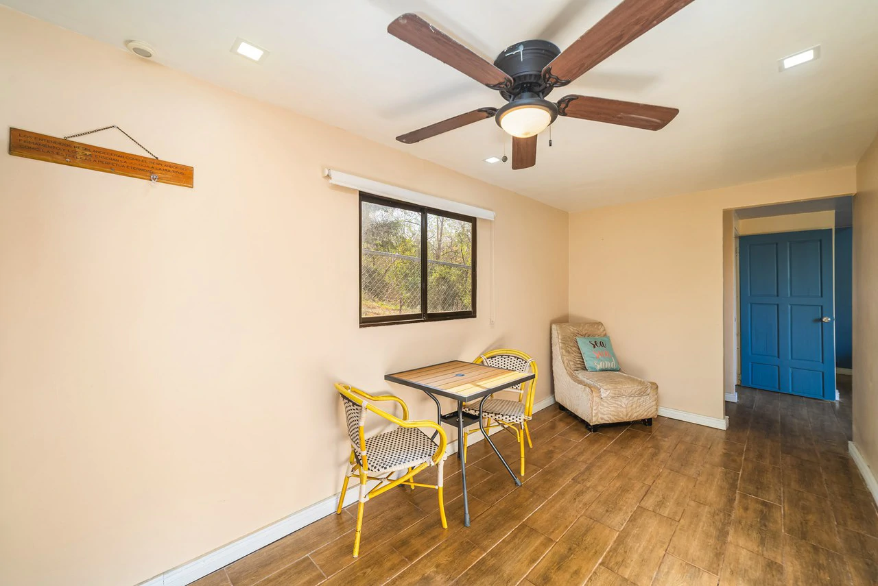 Casa Jungle: Jungle Lot with Container Home 10 min from the beach - Gallery image 15