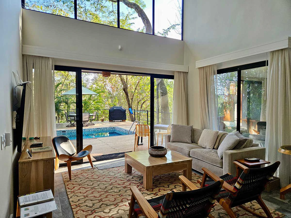ID 4171: Modern Tropical: Luxury Retreat with Saltwater Pool in Bellevue - Gallery image 39