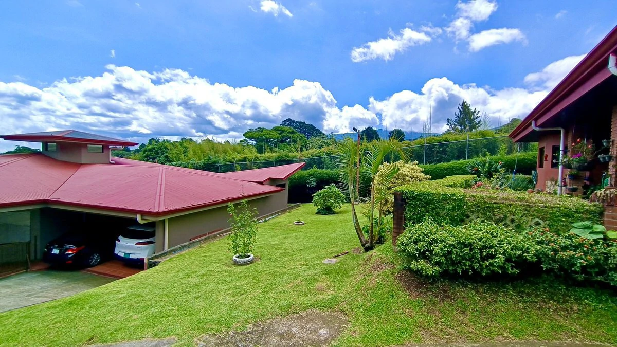 Property for sale with the 3 houses in San Rafael - Gallery image 62
