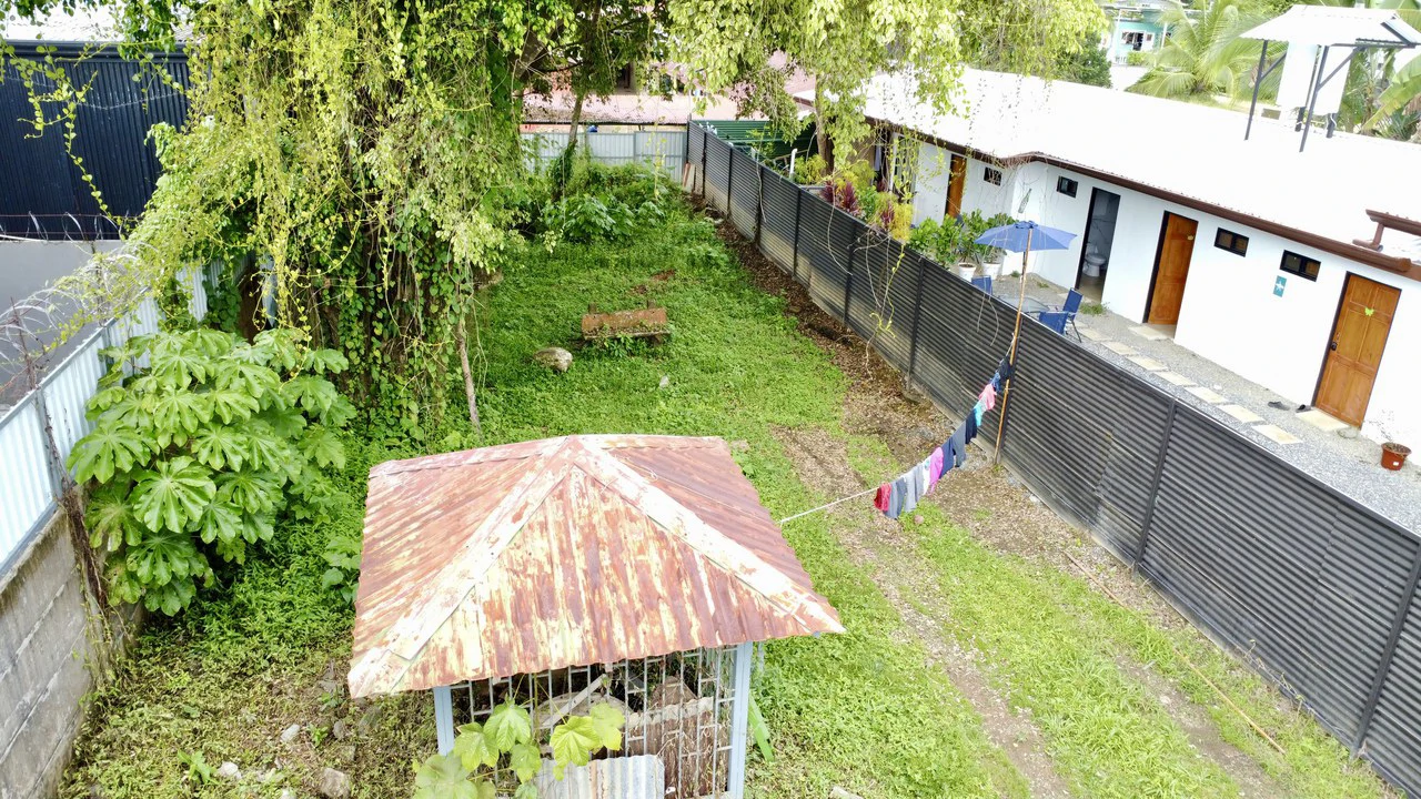 0.11 ACRES – 5 Cabinas Plus Room To Add More In Heart Of Uvita, Walk To Everything!!!! - Gallery image 22