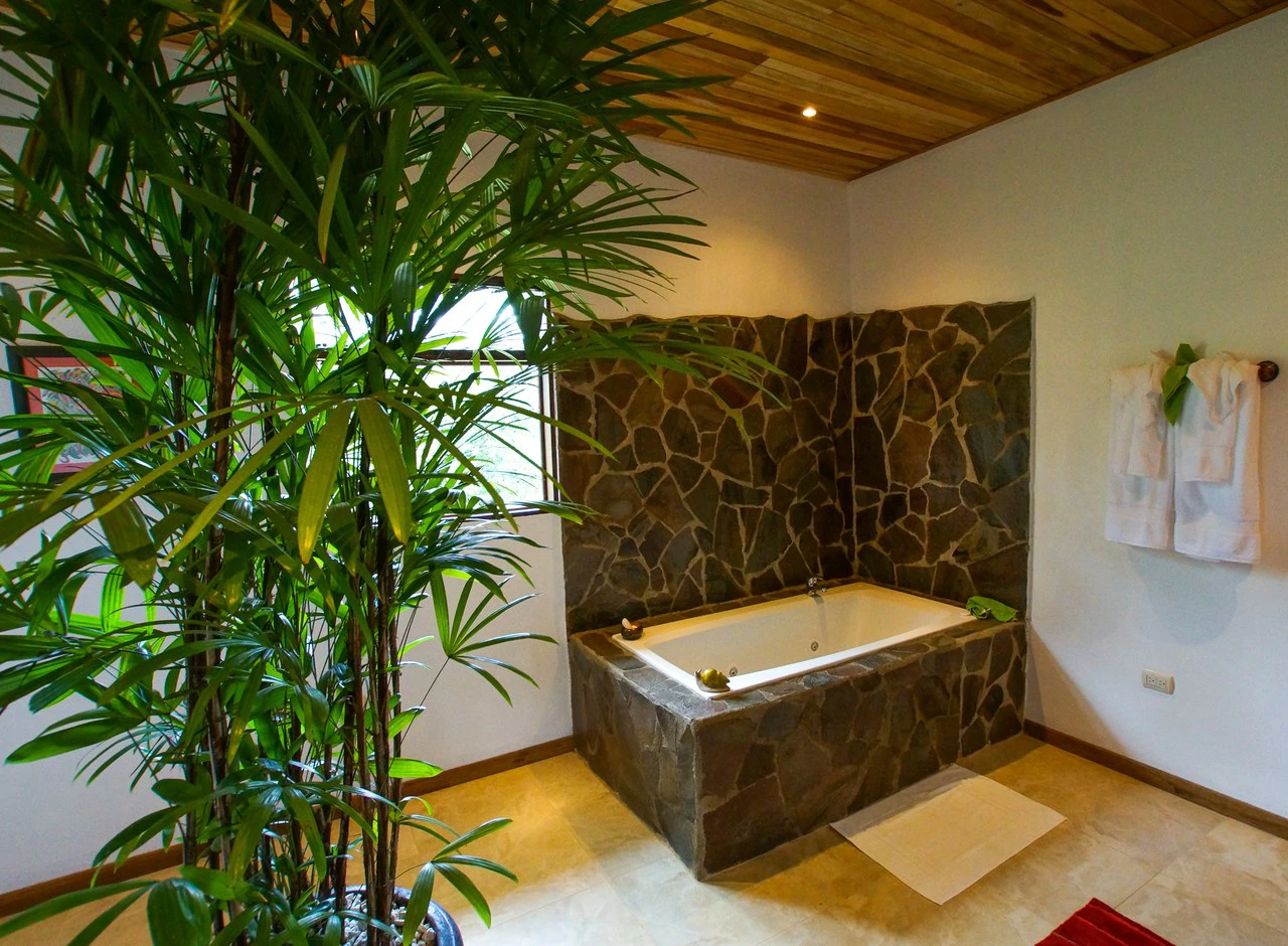 Luxury Vacation Rental Villas for Sale with Amazing Views of Lake Arenal - Gallery image 14