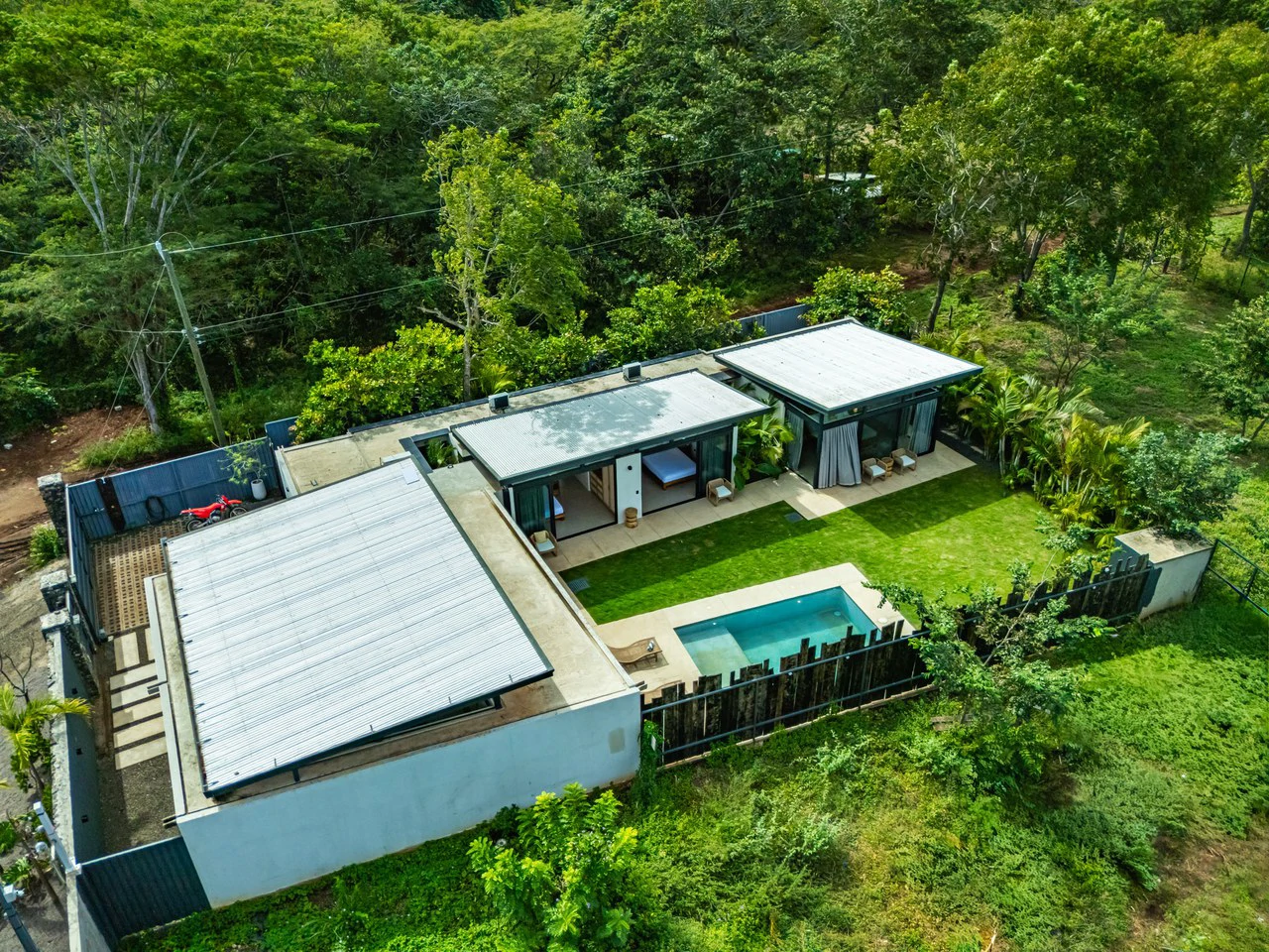 Casa Ballena: Tropical Modern 3-Bed Home in Avellanas, Guanacaste - Gallery image 4