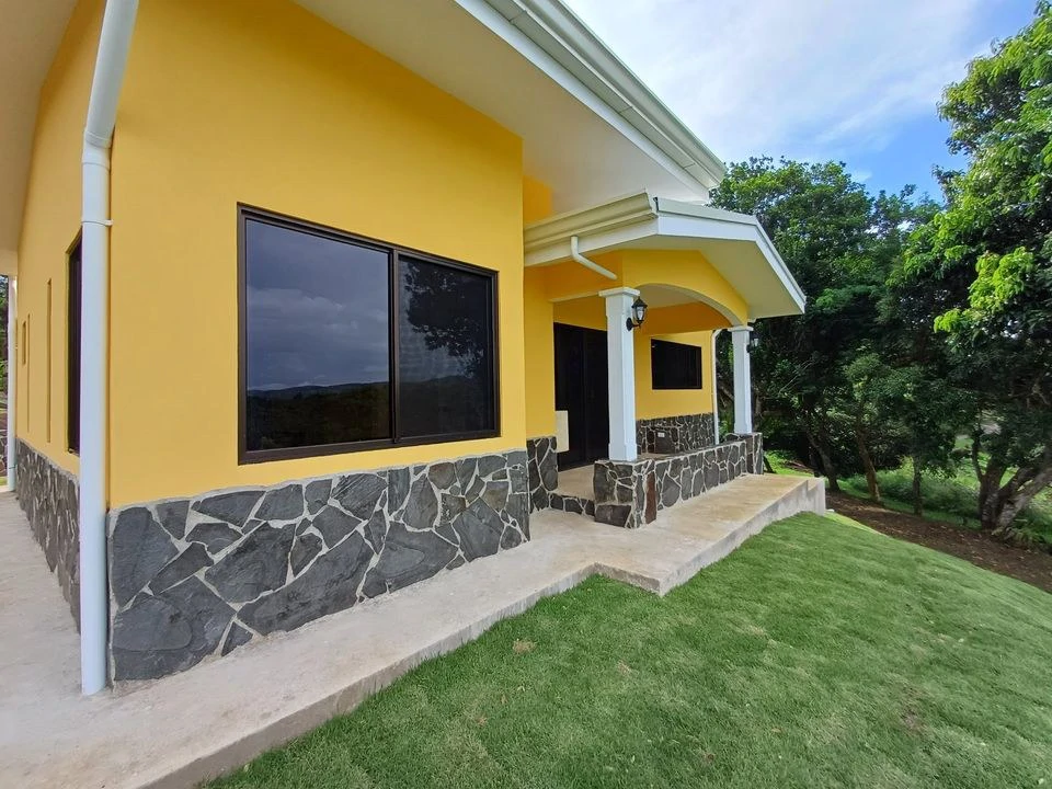 VILLA DEL SOL: Reduced ! Lake Arenal view home in upscale neighborhood - Gallery image 2
