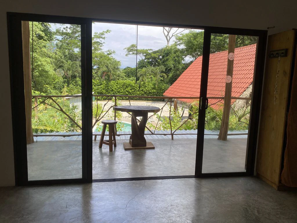 Holistic Yoga Retreat: Relaxation, Peace, Balance and Tranquility, Yoga Retreat with 4 Bungalows and 3 Apartments Elevated upon 1.25+ Acres - Gallery image 13