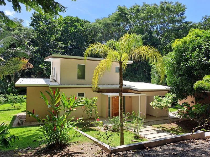 Casa Blue Morpho: Tropical Oasis minutes away from Samara – Ideal for Family Living or Rental Income - Gallery image 11