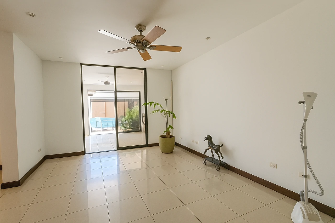 Independent House for Sale in Rohrmoser – 4 Bedrooms, Prime Location - Gallery image 3