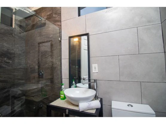House For Sale in Jacó - Gallery image 4