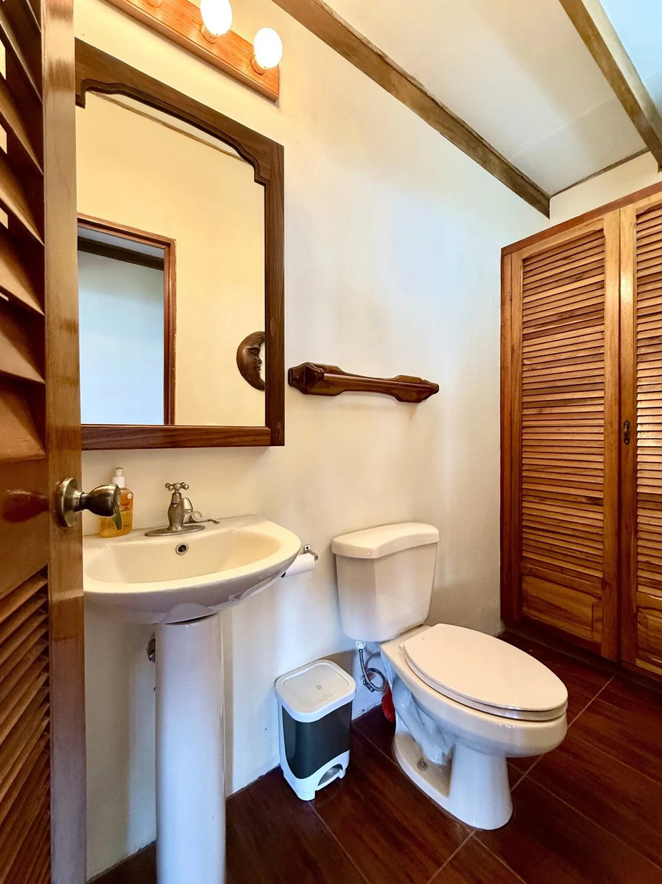 CASA DE LAPAS - OCEAN VIEW: Could you live at the Top of a Mountain in Costa Rica?  Because.... now you can!  Billion dollar views for only $1 Million USD. - Gallery image 45