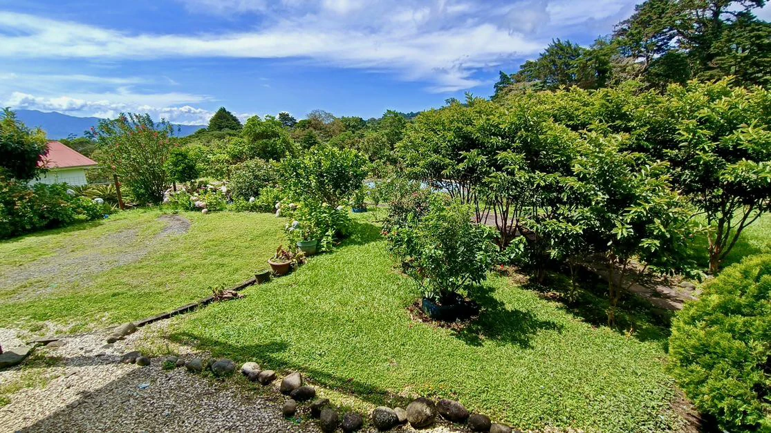 House for sale in Costa Rica: Unique Industrial style house for sale in San Isidro Heredia - Gallery image 28