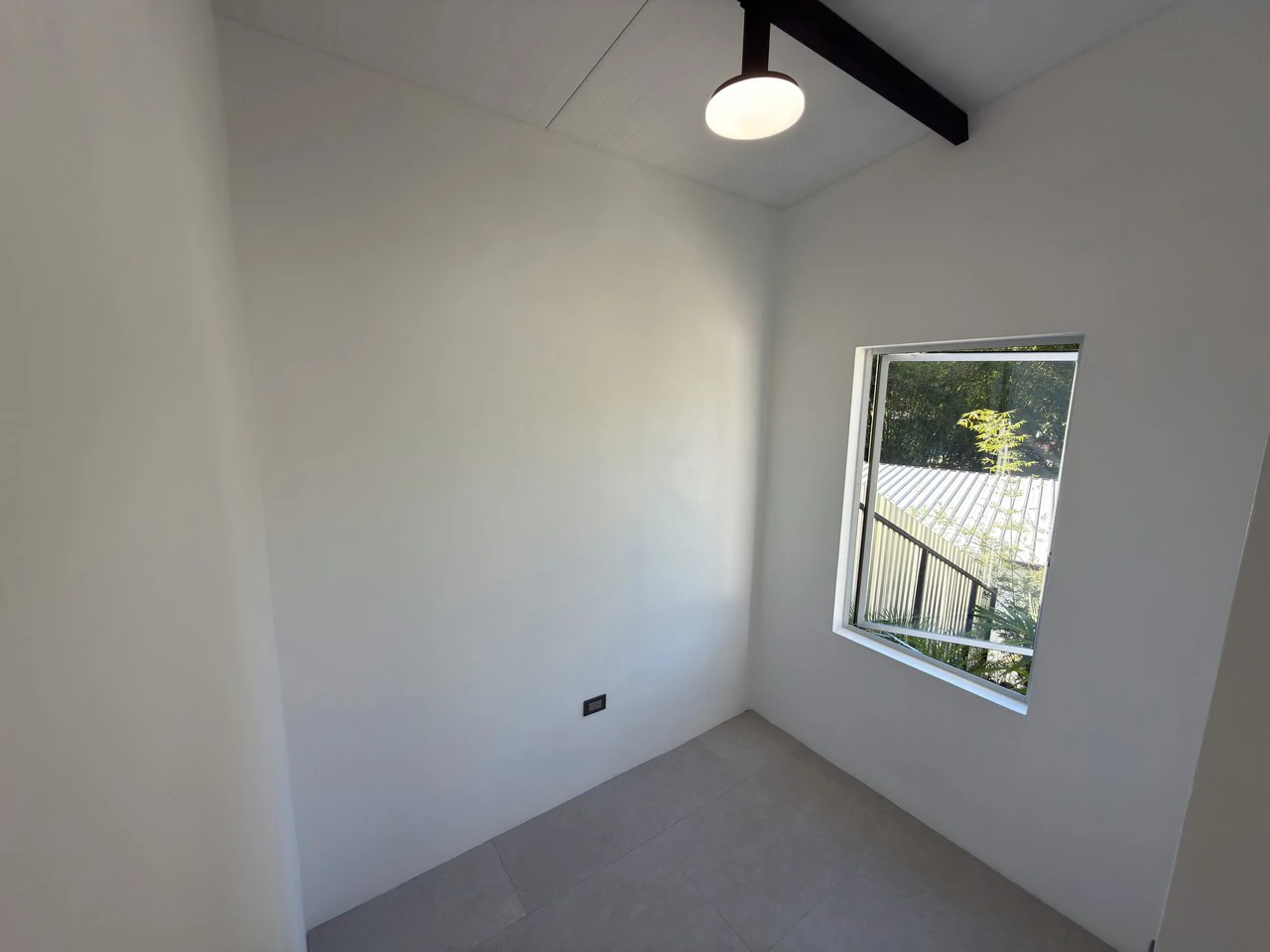 House For Sale in Daniel Flores - Gallery image 16