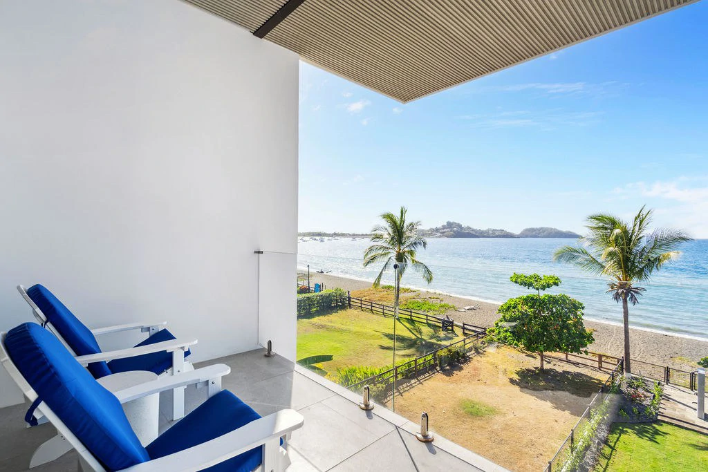 Villa Ballena: Sleek and Modern Beach House in Costa Rica - Gallery image 41