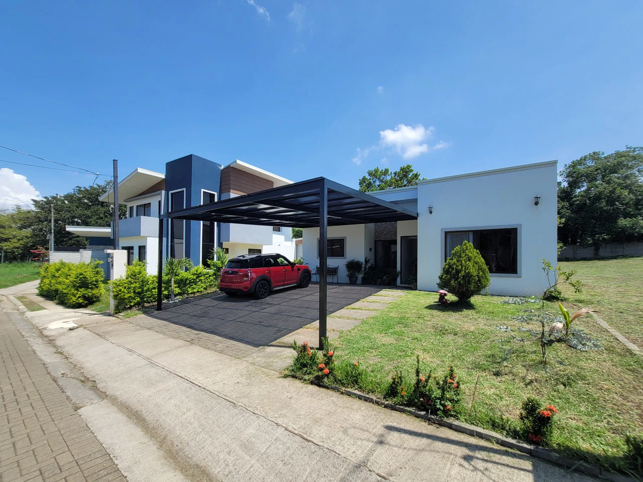 Discover Your New Home in La Viña Condominium, Grecia!