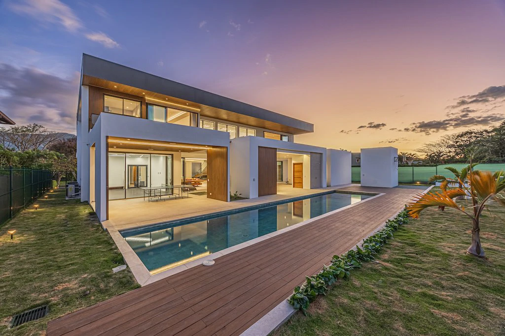 House For Sale in Pozos - Gallery image 2