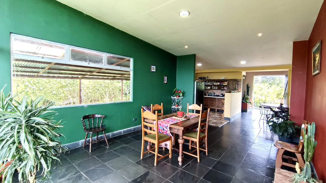 House for sale in Costa Rica: Unique Industrial style house for sale in San Isidro Heredia - Gallery image 14