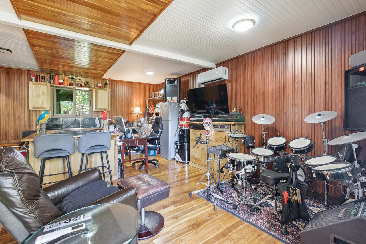 Bougainvillea Tropical Bungalows: Income-Producing Coastal Property – 25% down Owner Financing - Gallery image 26