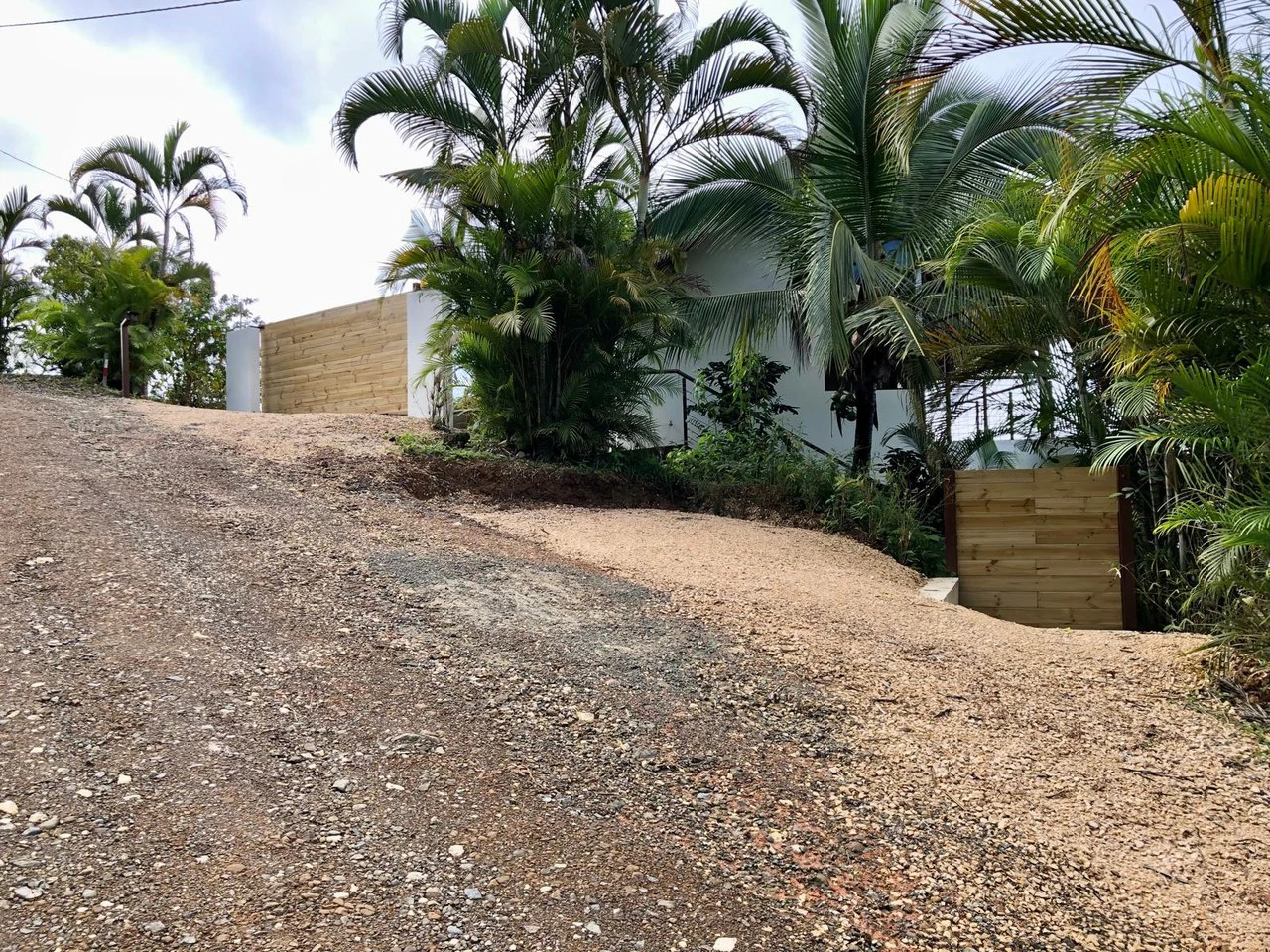 Sortisomnis: Stunning Ocean View Retreat & Rental Investment - Gallery image 3