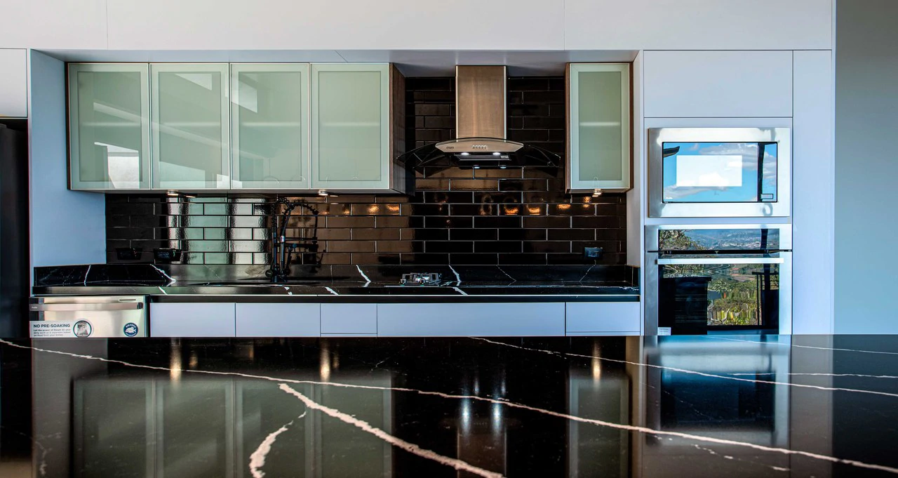 Modern Oasis Home for Sale in Naranjo - Gallery image 10