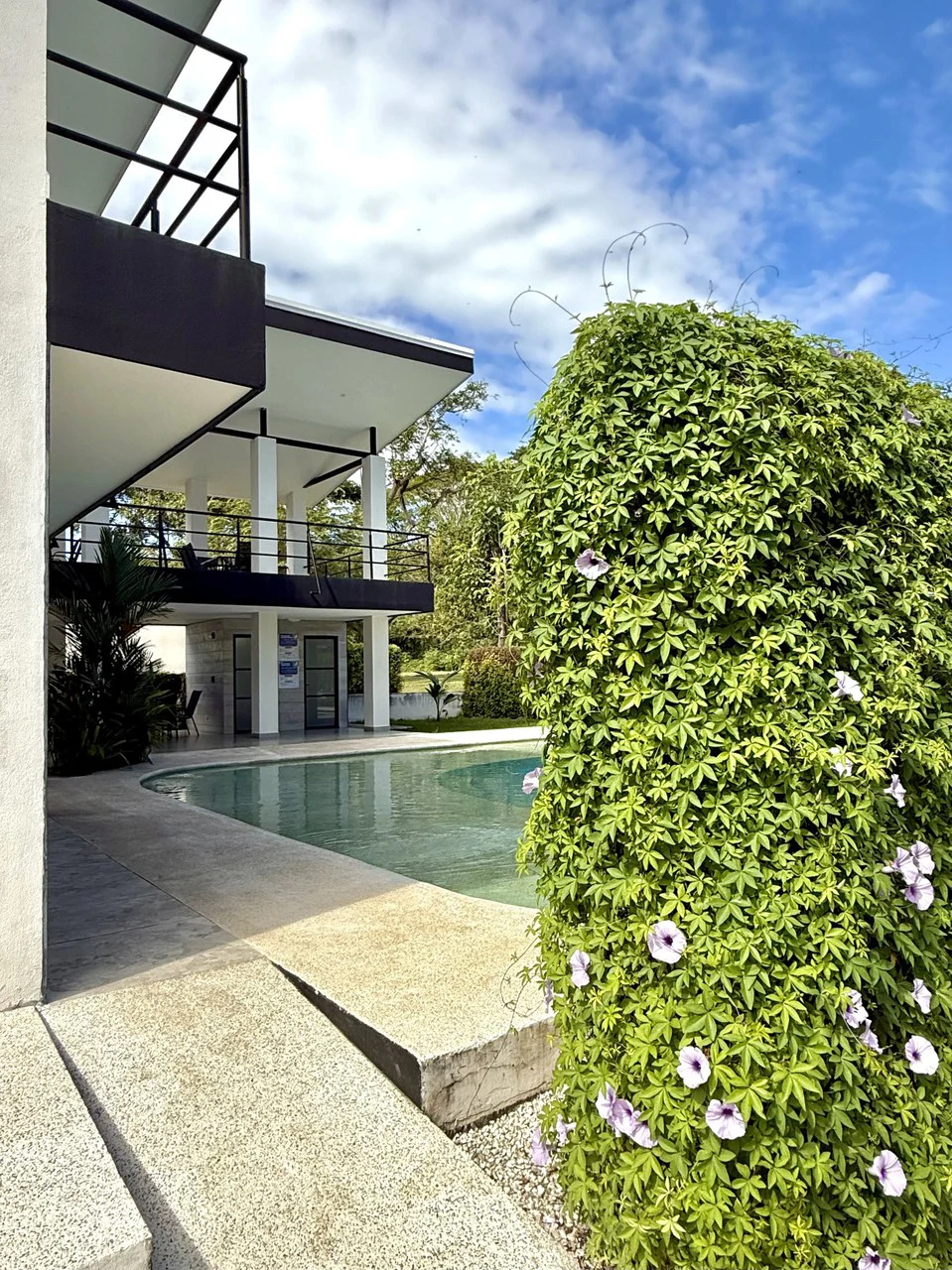 Azul del Mar 52: “Sky Above” Condo for Sale in Los Delfines, Costa Rica $199,000 USD - Fully Furnished 1 Bedroom, 2 Bathrooms - Upper Floor - photo 24