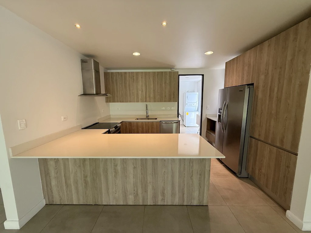 Casa de 4 Habitaciones + Sala de TV en Condominio Dukana: Townhouse For Sale in Guachipelín - Gallery image 7