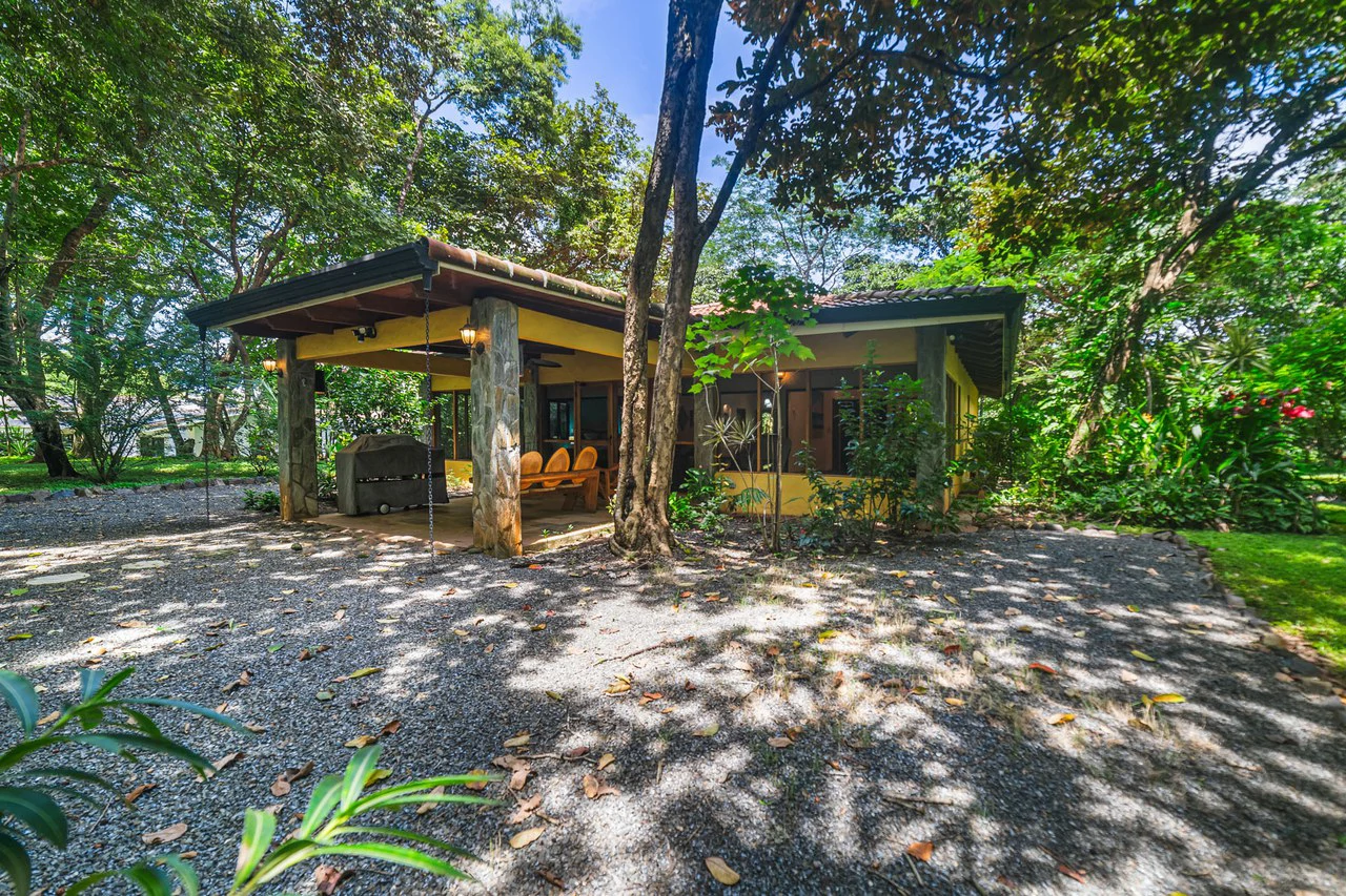 Casa de Paz: Turnkey 2BR Home in Ecological Gated Community - Gallery image 11