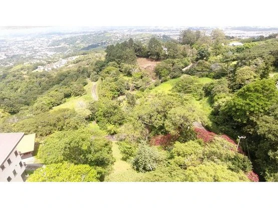 Lot in Exclusive Condominium in Santa Ana - Gallery image 8