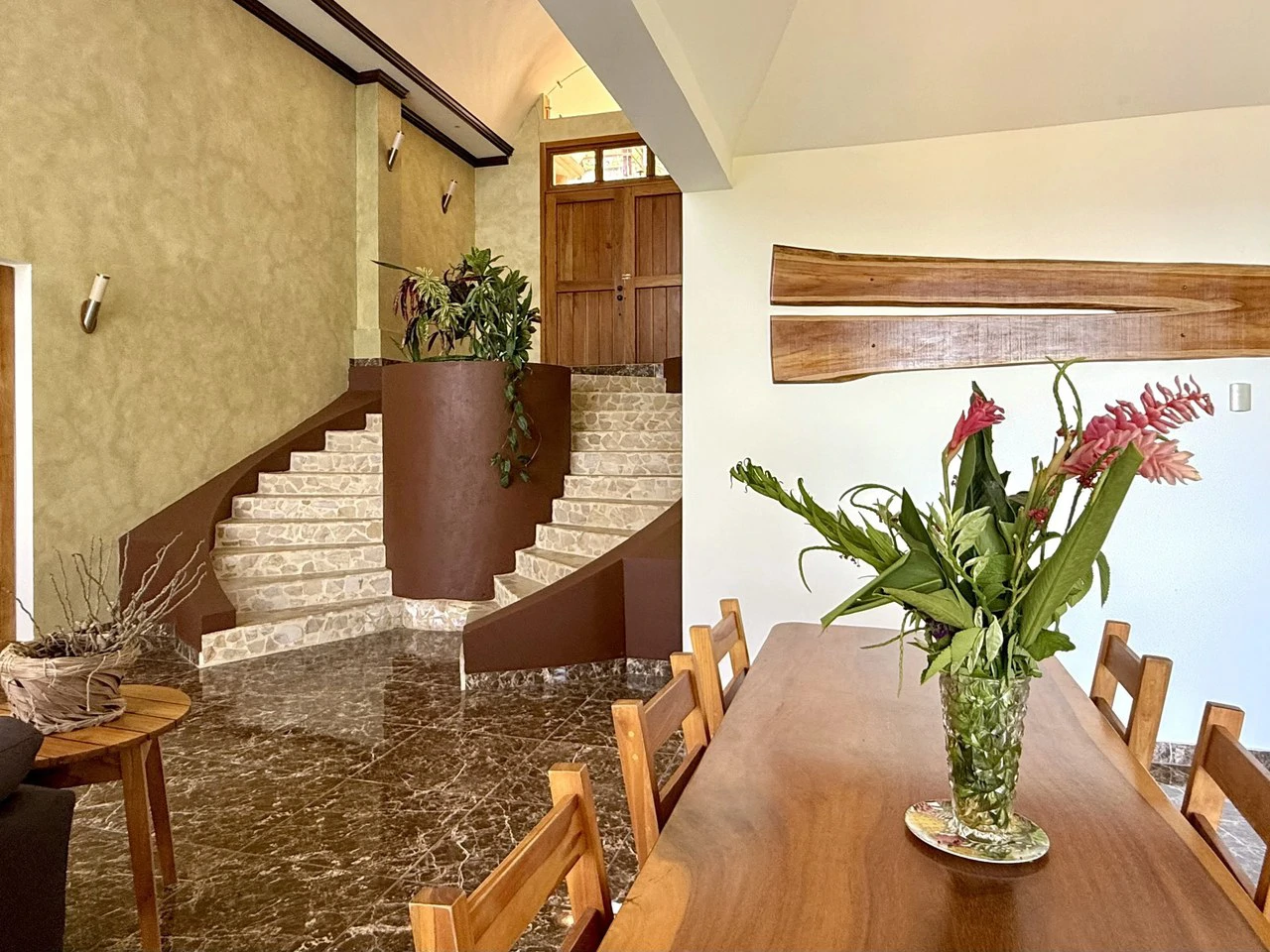 Casa Miramar: $1,000,000 Million Buys you your very own Private Mountain Paradise with Ocean View ! - Gallery image 9
