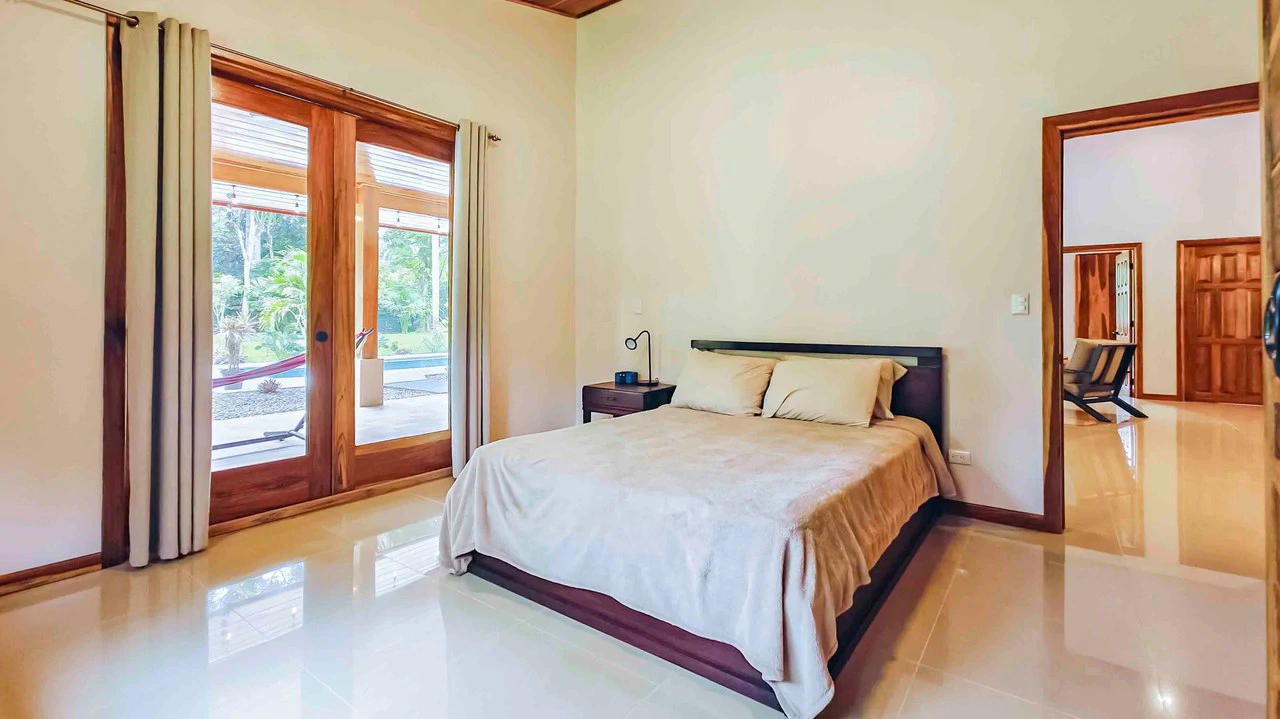 ID 765 - 3 Bd/2 Ba Home w/ Pool in Cahuita: Spacious, Well-Built Home on 5,128sqm Private Lot, 5 Minute Walk to Playa Grande, Cahuita - Gallery image 10