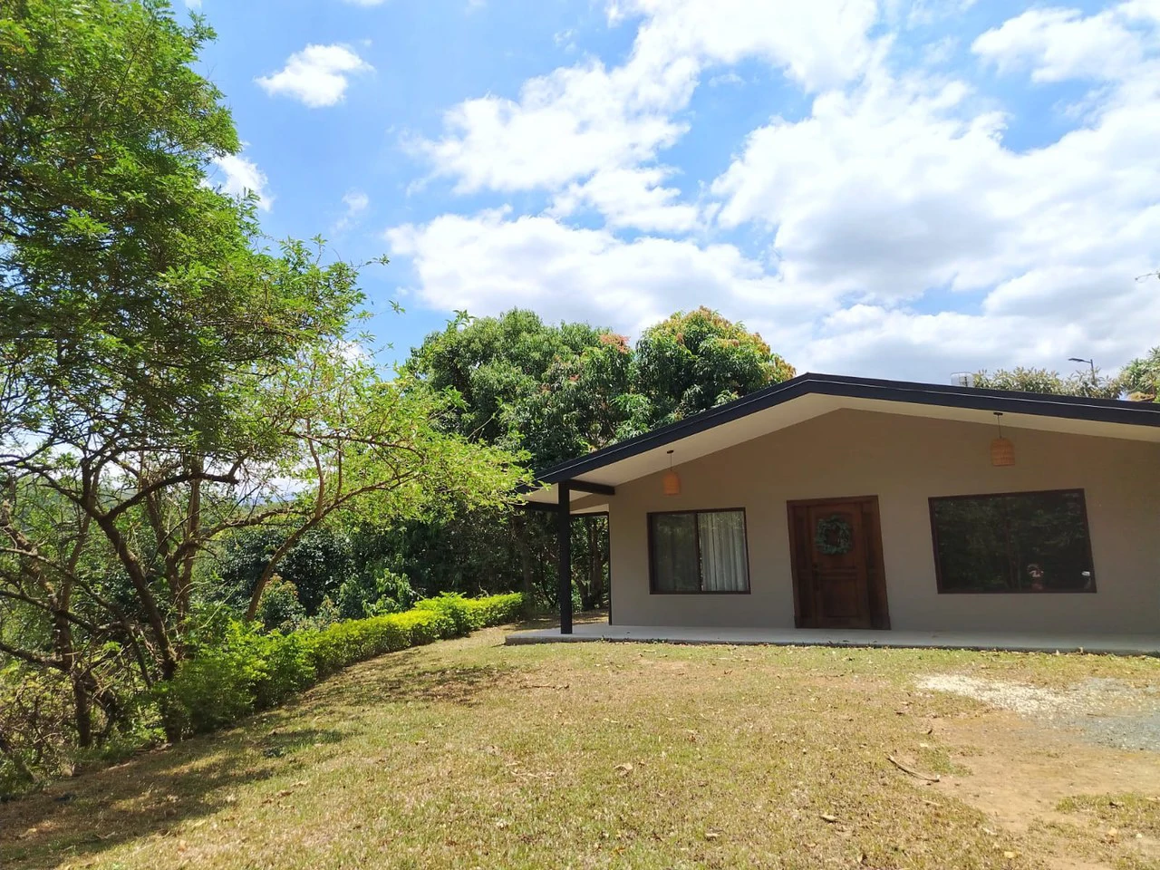 Want a Horse Property?. RARE Horse Estate near Grecia + Additional Rental Home! - Gallery image 9