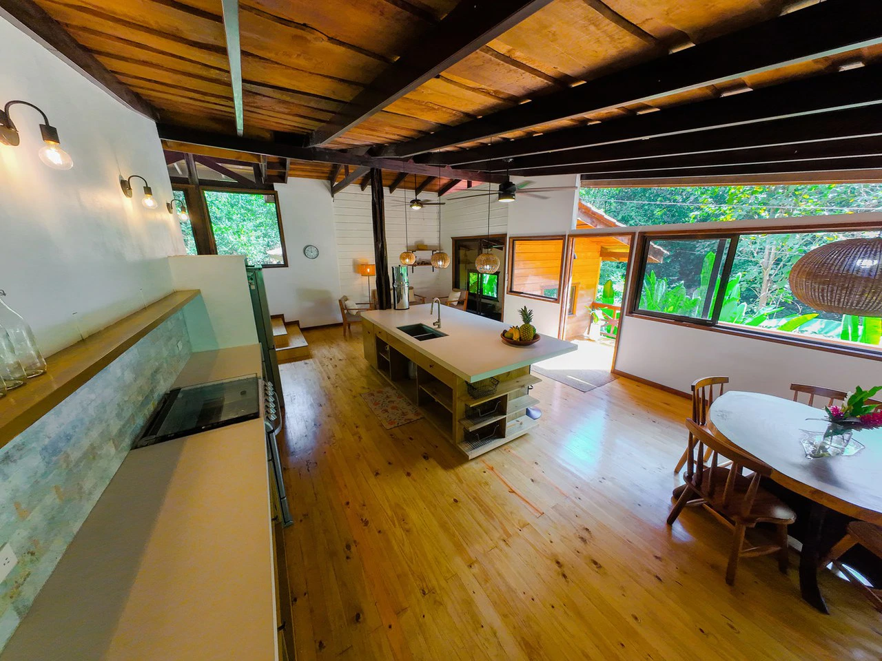 Serene Jungle Home + Guest Cabin on 3 Acres and River - Gallery image 4