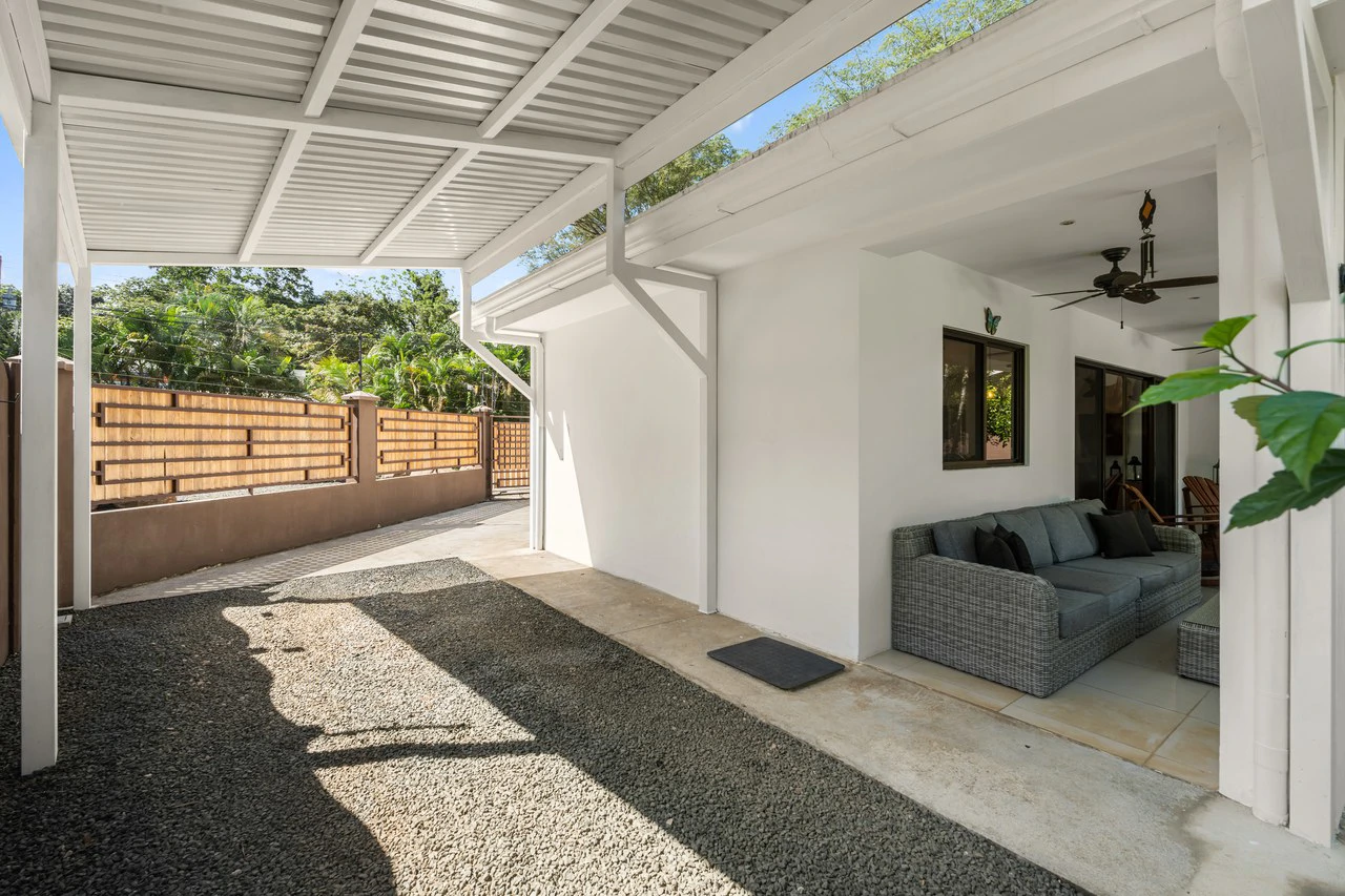 Casa Suerte: Modern 2-Bedroom Tropical Home with Pool Near Playa Potrero and Flamingo Marina - Gallery image 19