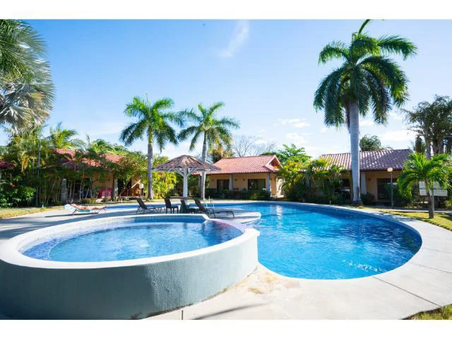 Luxury double Condos for Sale in Playa Potrero, 800 mts away from Penca Beach, with a wonderful common swimming pool and jacuzzi in tropical garden - Gallery image 24