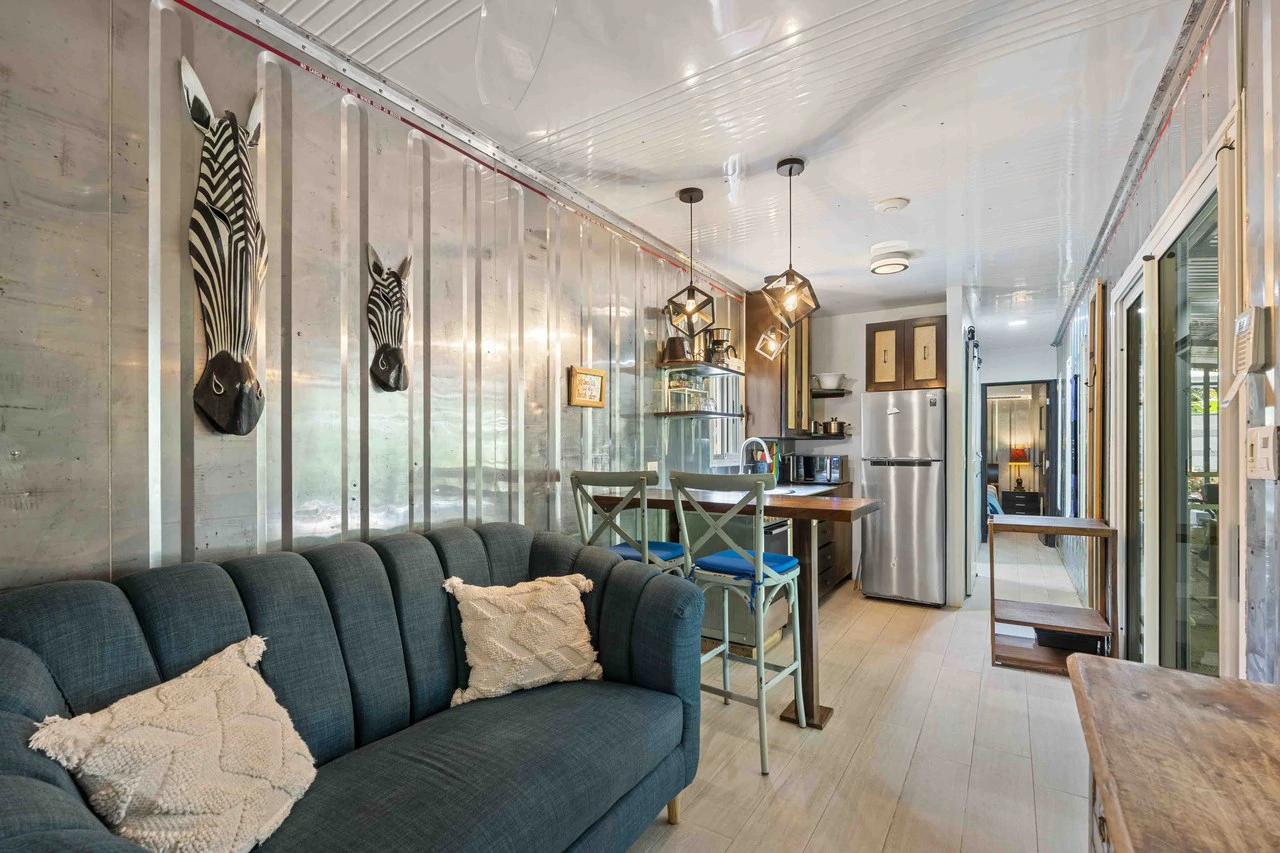 Casa Lemonpaloosa: Very Private Container Home! - Gallery image 5