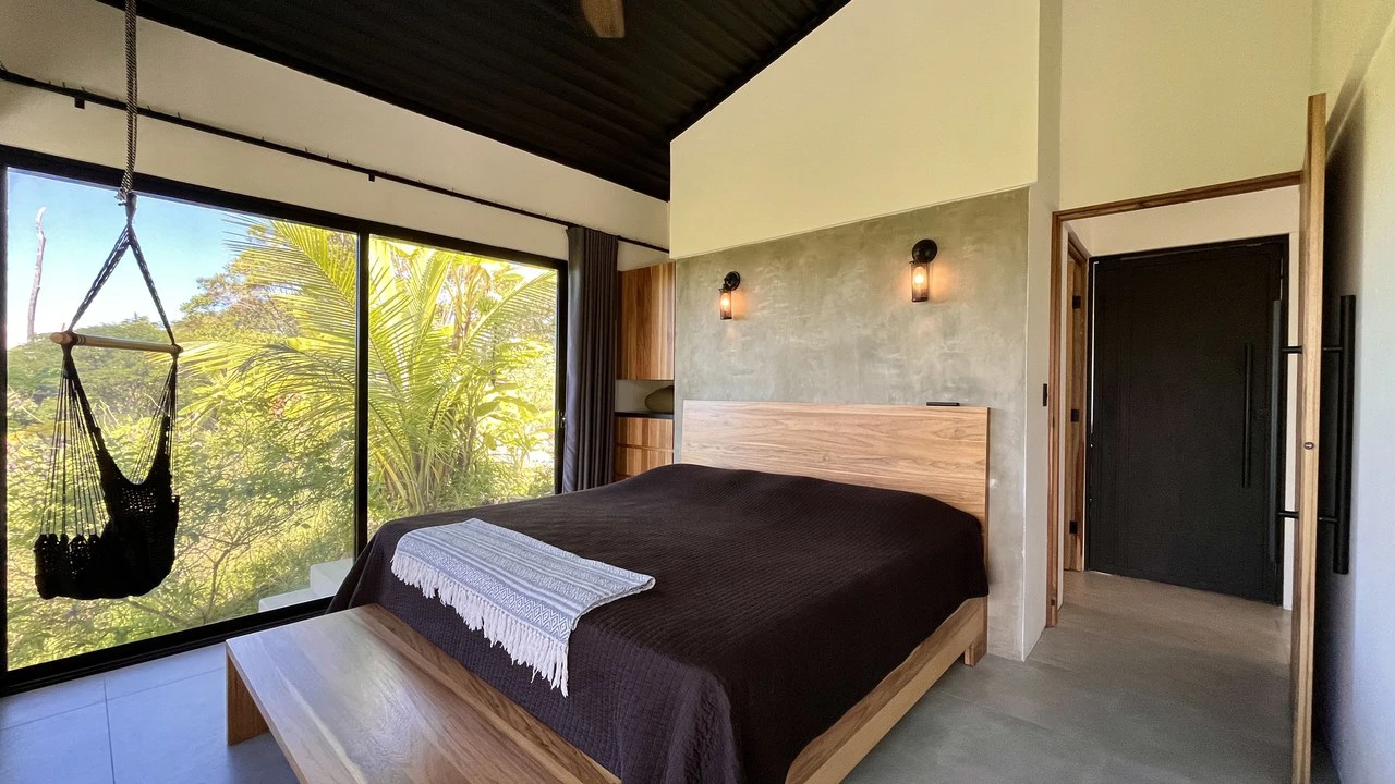 Mountain and Countryside House For Sale in Santa Elena - Gallery image 15