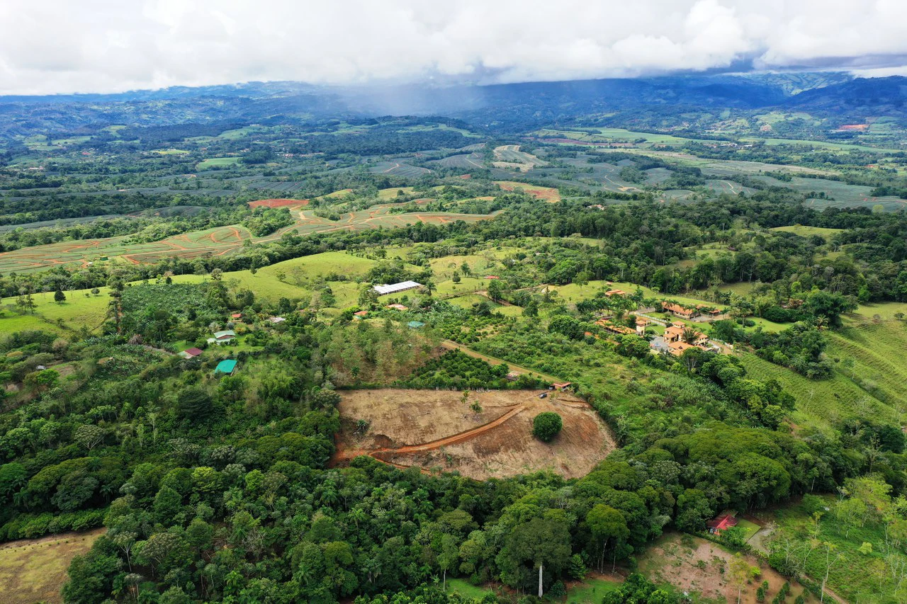 3.2 Acre Riverfront Property with Mountain Views San Francisco San Isidro - Gallery image 14