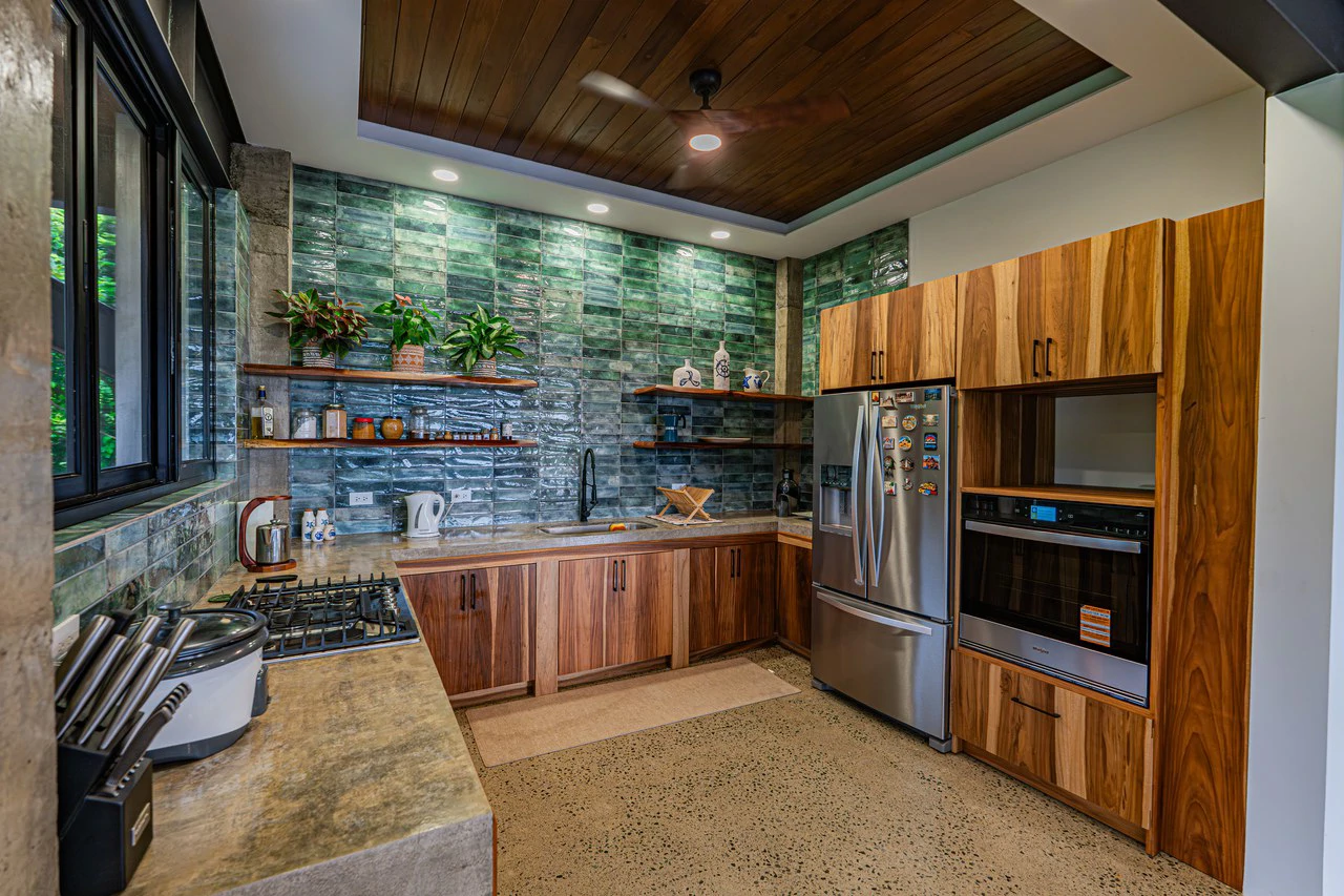 Casa Las Brisas Stunning Whale’s Tail Ocean View Home in Uvita - Gallery image 30