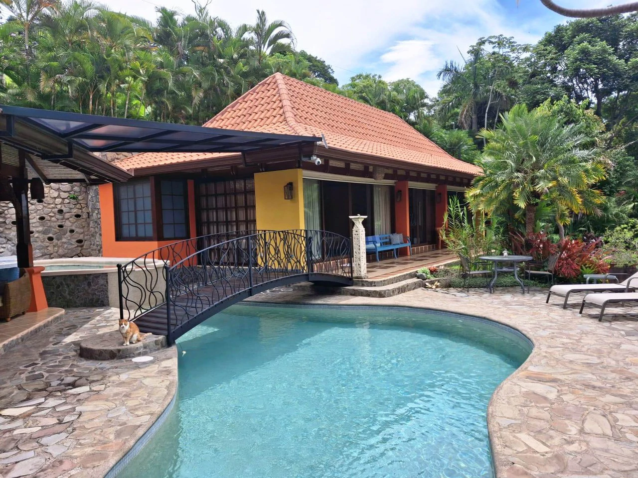 Casa Bali: Unique Indonesia Inspired Villa