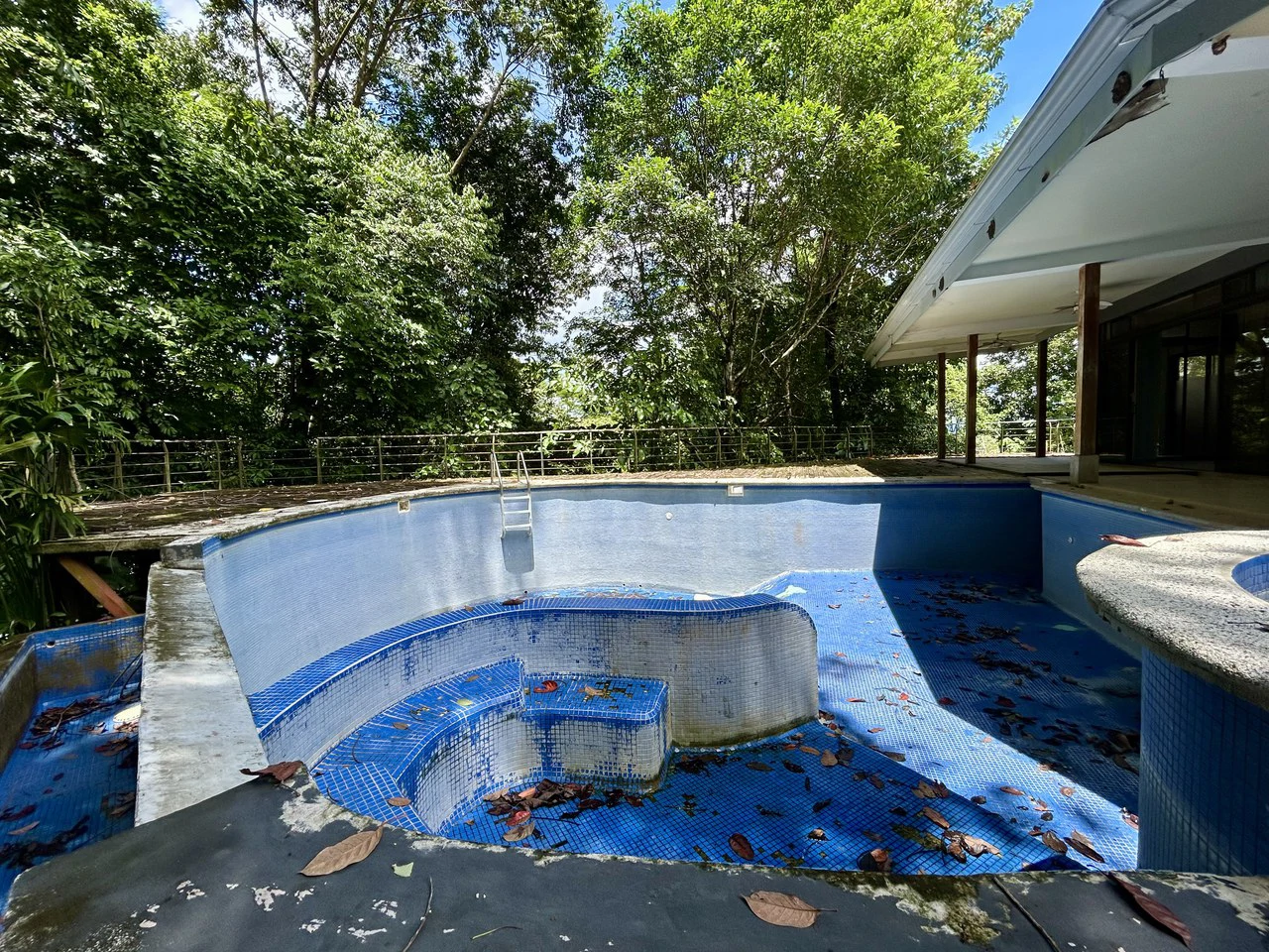 Fixer-Upper Home with an studio Office in Palmar Norte on a 7.58 Acres Property - Gallery image 66