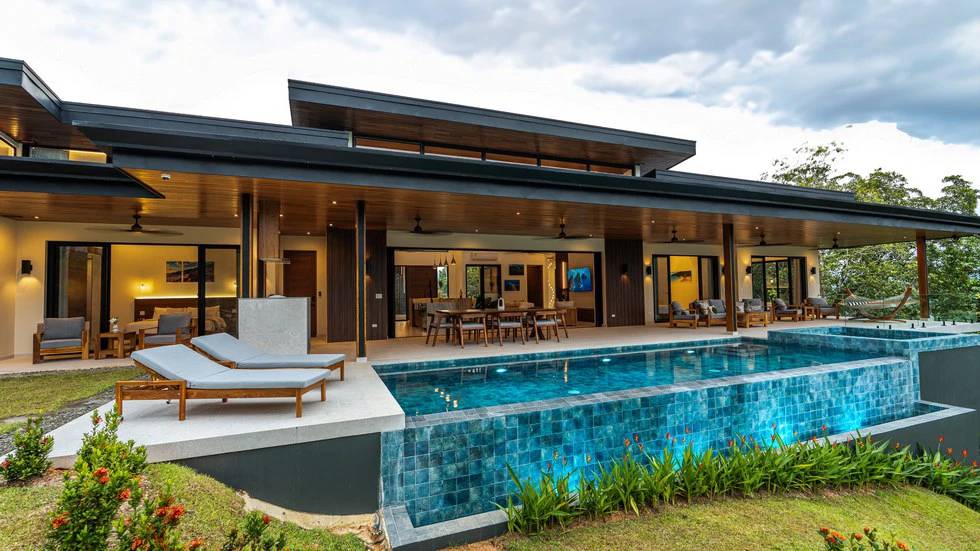 Luxury Modern Tropical Estate in Playa Dominical - Gallery image 2
