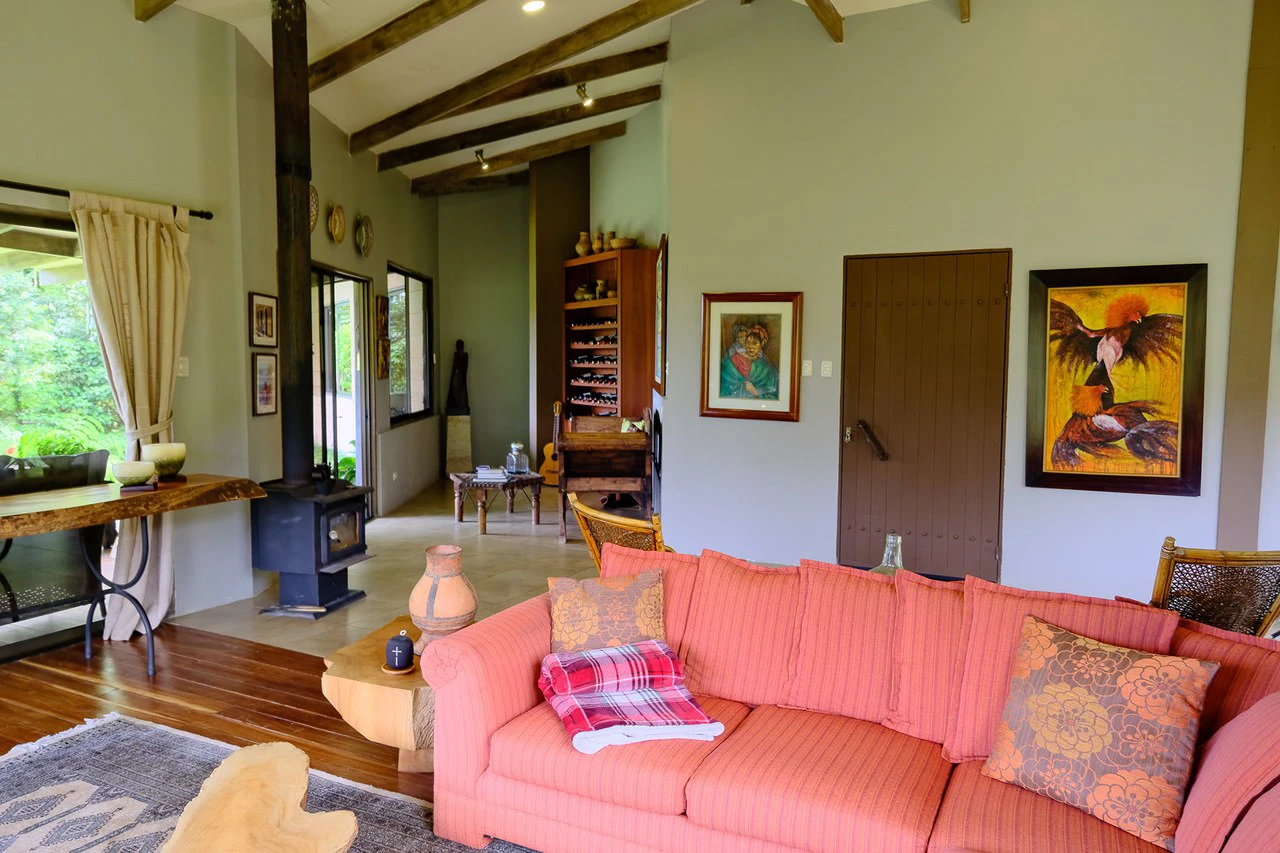 Hidden Paradise in Monteverde. Sierra Verde SV0125: 5 Hectares with Spectacular Views, a Beautiful and Cozy Main House and Caretaker’s Home Just 10 Minutes from Monteverde - Gallery image 30