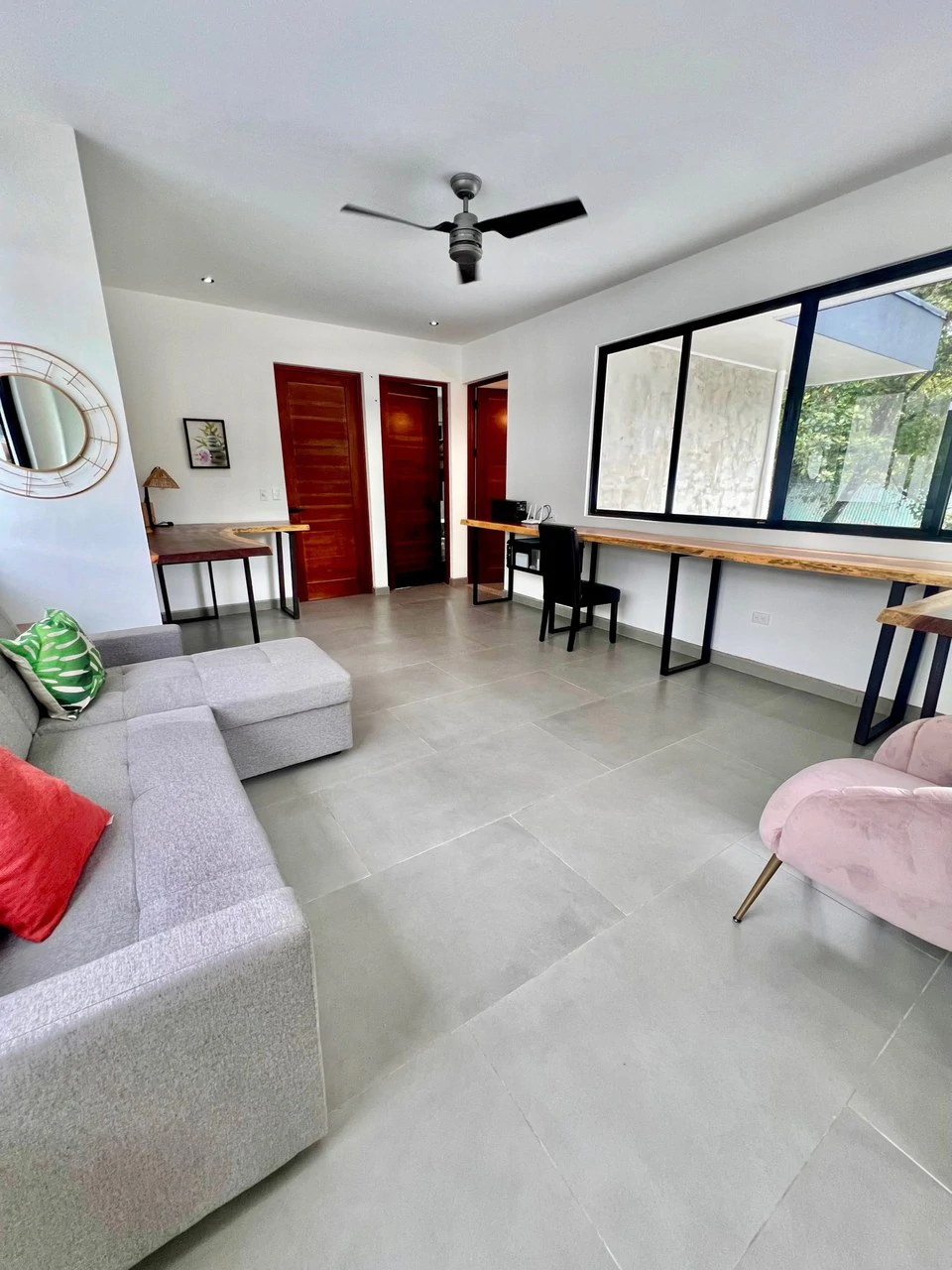 0.17 ACRES – 3 Bedrooms, Brand New Luxury Home in Uvita, Minutes From Beaches and Services, Wooded Lot, Year Round Stream, Private And Fully Furnished, Ready to Move!!! - Gallery image 12
