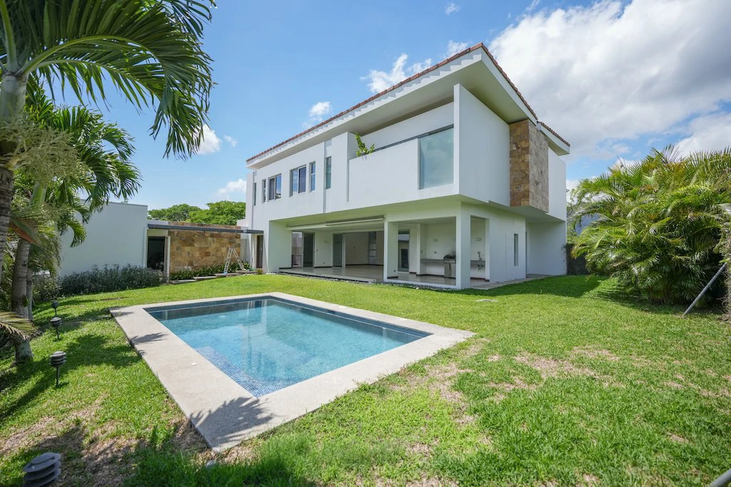 House For Sale in Lindora - Gallery image 9