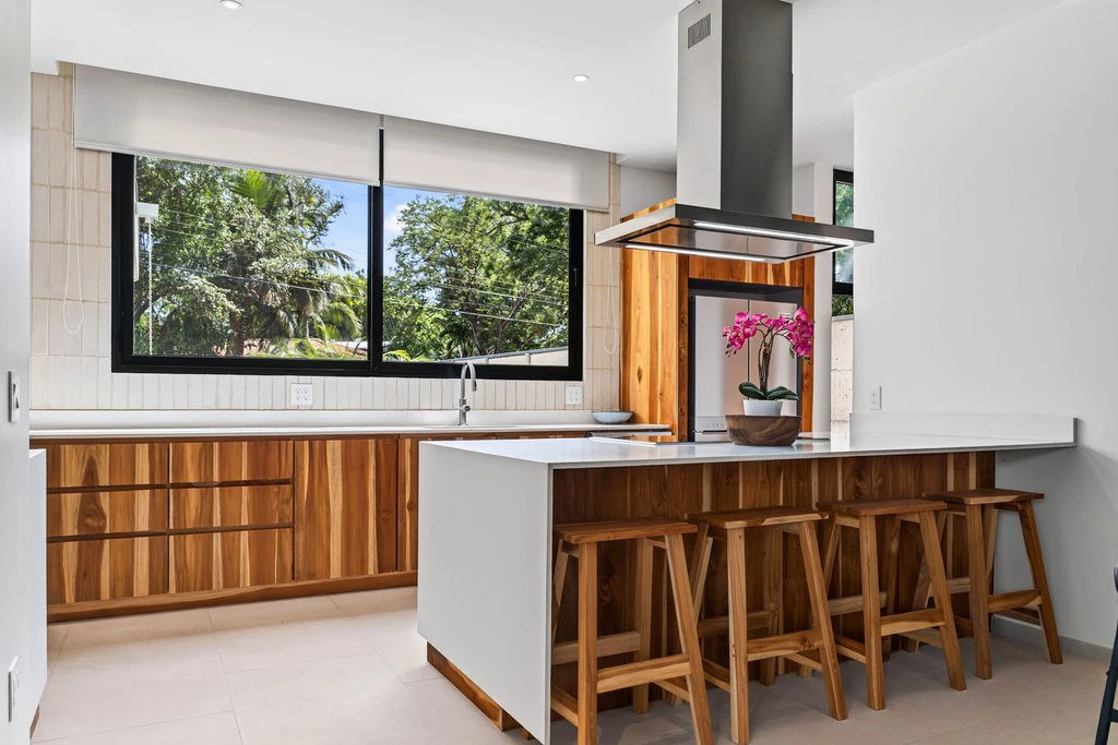 Casa Mareva: Brand-New Luxury Home Just Steps from the Beach in Playa Grande - photo 7