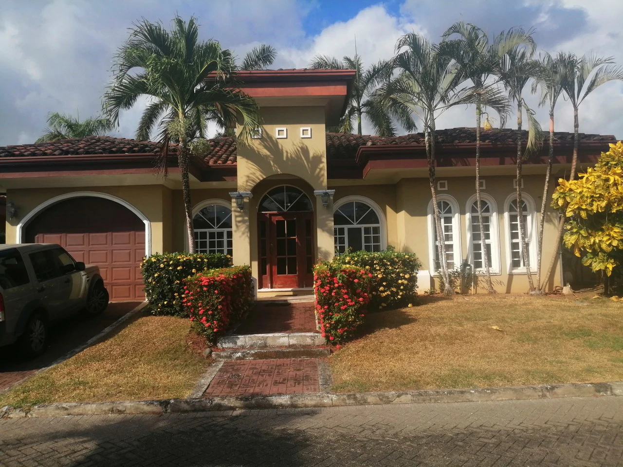 Standout home in highly sought after community close to the beach in Bejuco! - Gallery image 2